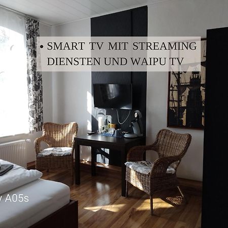 Haus Krabbe Zimmer Ohne Kueche, Fuer 1-2 Personen, Doppelbett, Zentral Gelegen Zwischen Cuxhaven Und Bremerhaven, Hunde Kostenfrei Willkommen, Kostenfreier Parkplatz Wremen Eksteriør bilde